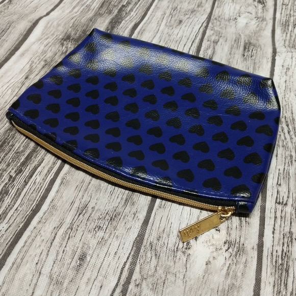 Ipsy purple with black hearts makeup cosmetics Like New - Picture 5 of 6